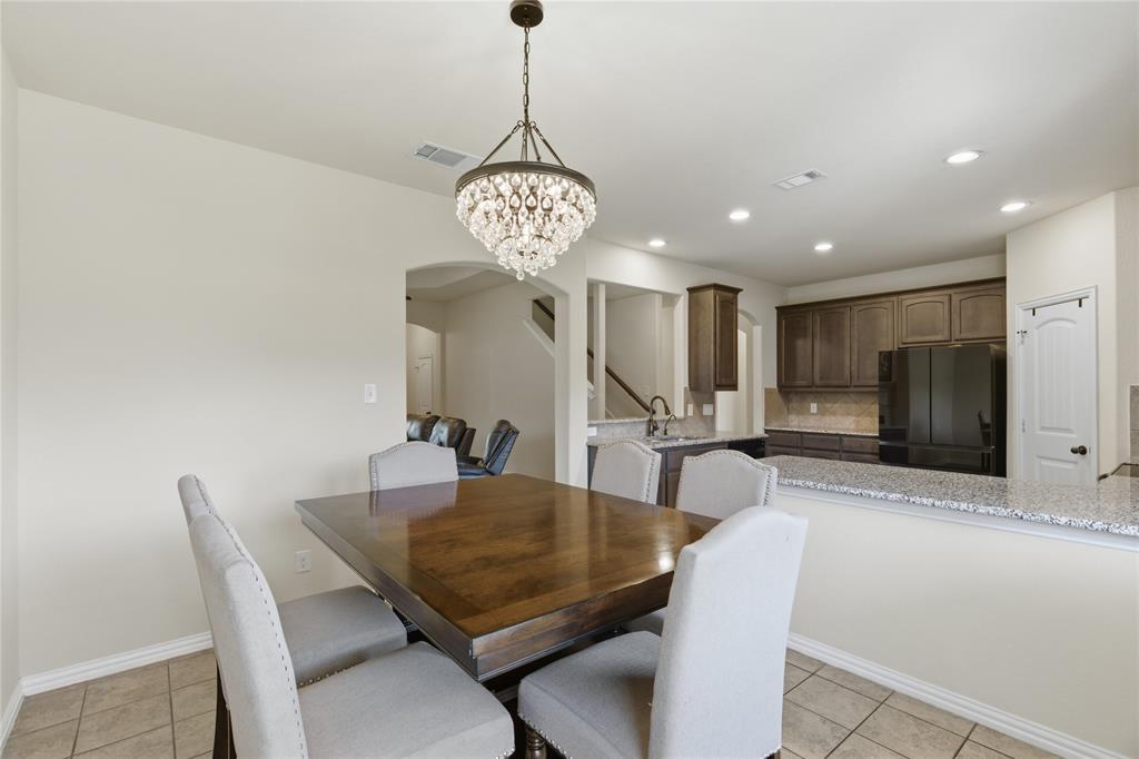 508 Kriston Drive Azle, TX 76020 - Photo 12 of 32