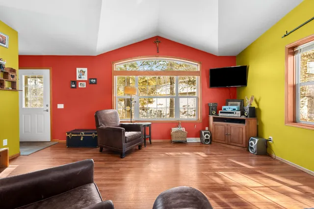 $279,900 | N2286 County Rd U, Plum City, WI 54761