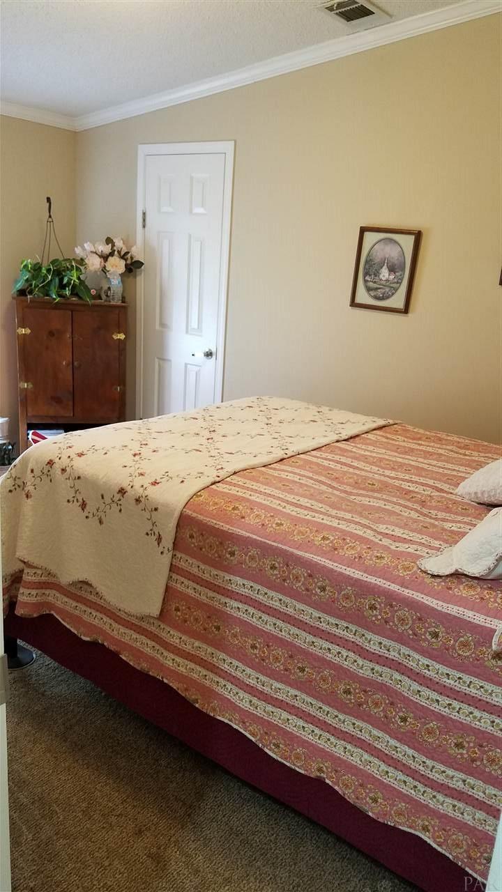 9226 Hay Meadow Road Milton, FL 32583 - Photo 12 of 24 Gallery Image 12