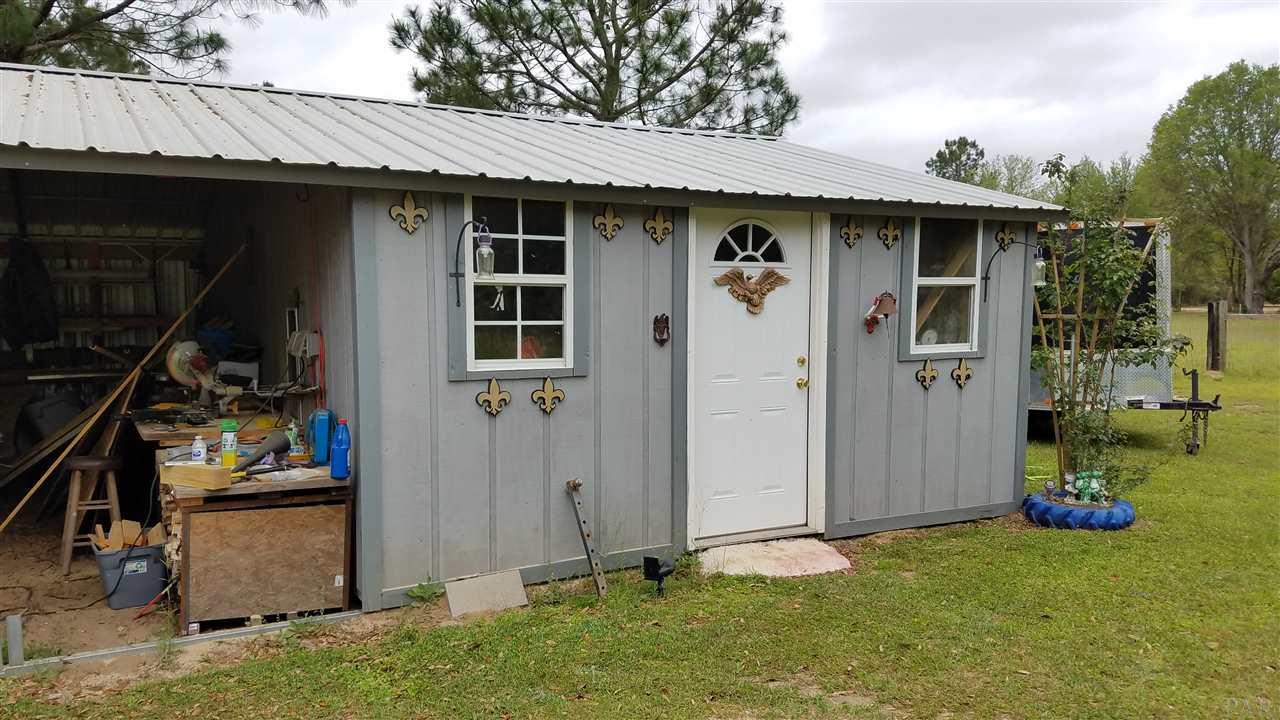 9226 Hay Meadow Road Milton, FL 32583 - Photo 8 of 24 Gallery Image 8