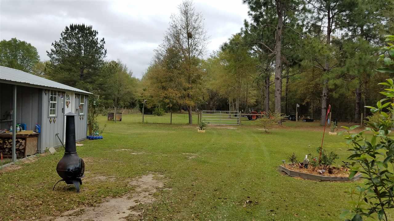 9226 Hay Meadow Road Milton, FL 32583 - Photo 9 of 24 Gallery Image 9