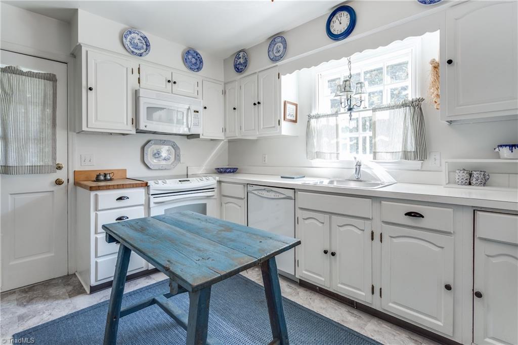 5301 Wayne Road Greensboro, NC 27407 - Photo 14 of 30 Gallery Image 14