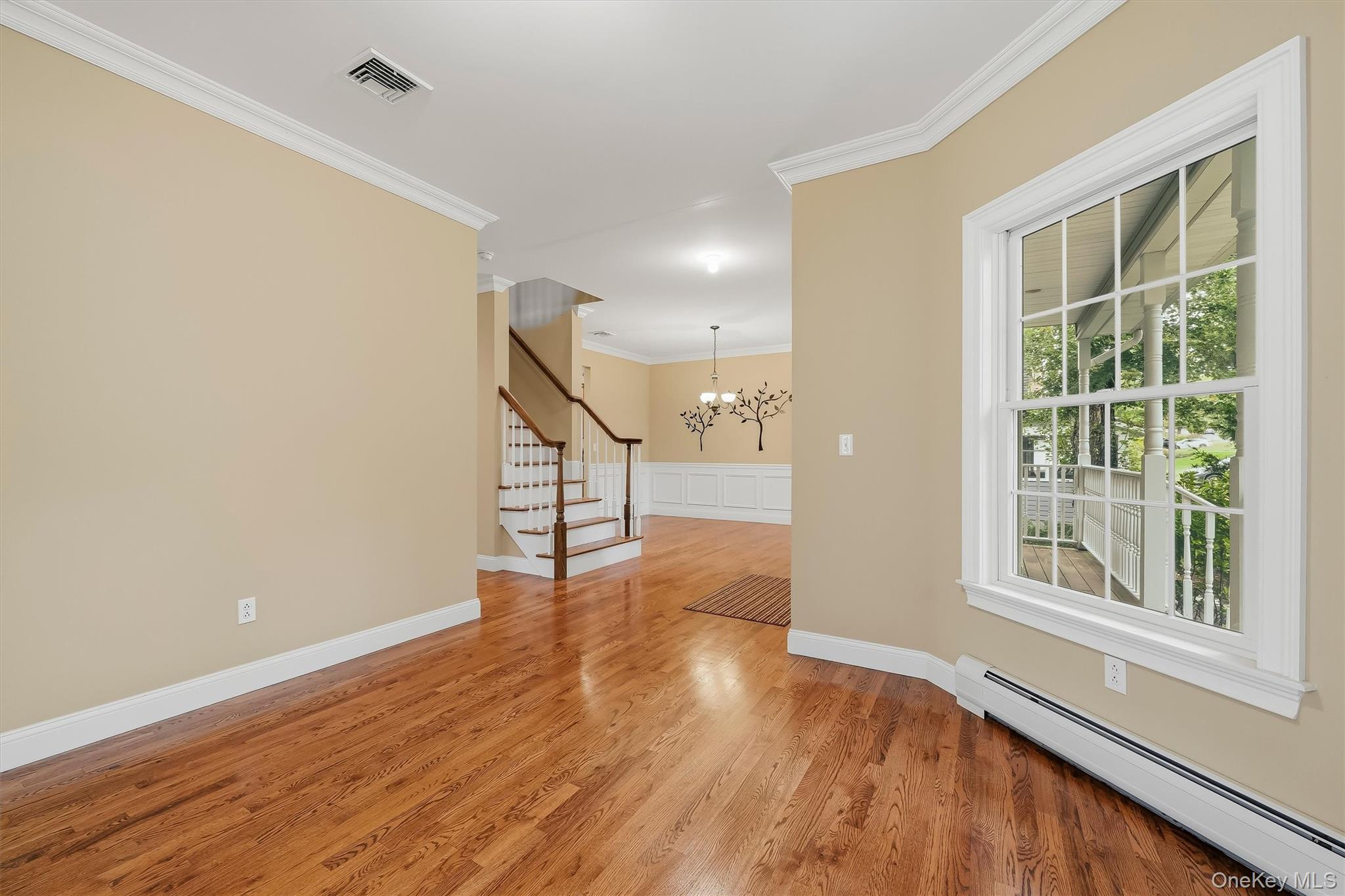 118 Ridge Road Valley Cottage, NY 10989 - Photo 9 of 41 Gallery Image 9
