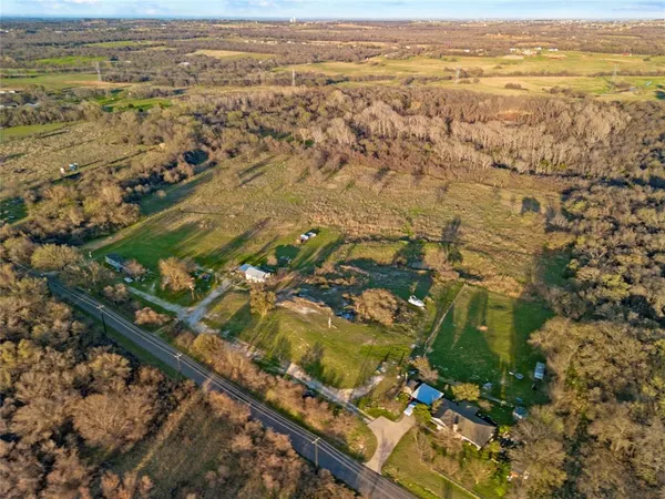 $220,000 | 9911 Zion Hill Road, Poolville, TX 76487