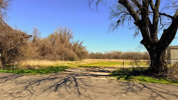 $220,000 | 9911 Zion Hill Road, Poolville, TX 76487