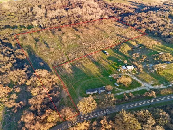 $220,000 | 9911 Zion Hill Road, Poolville, TX 76487