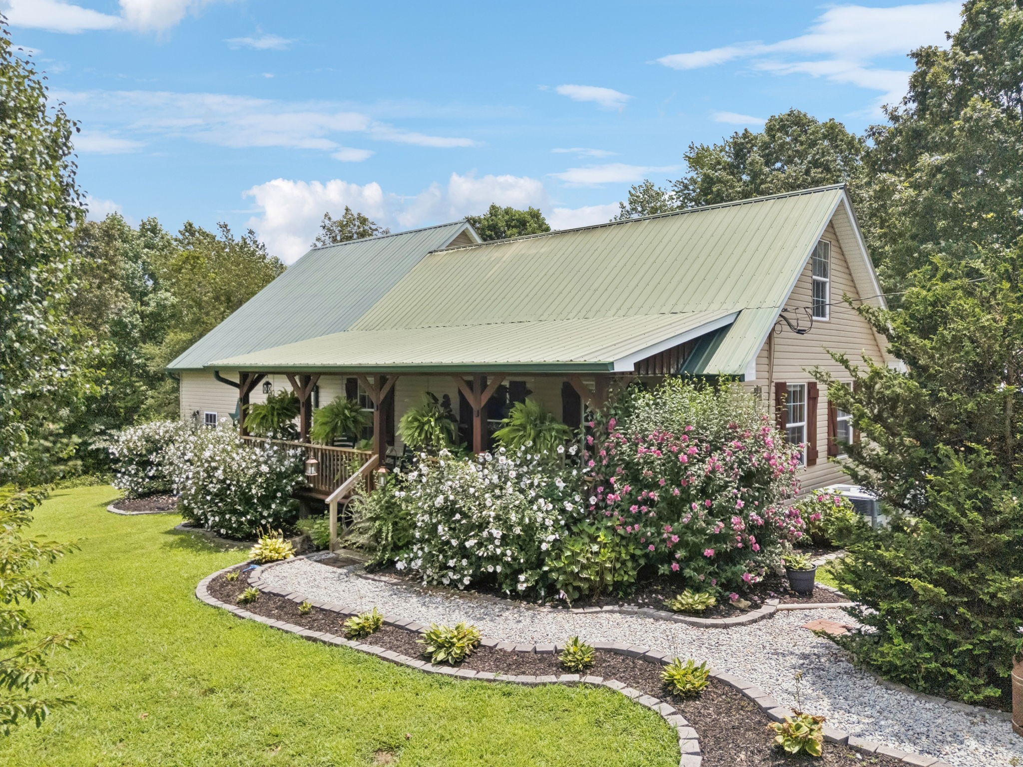 176 Robert Hensley Road Hohenwald, TN 38462 - Photo 3 of 87