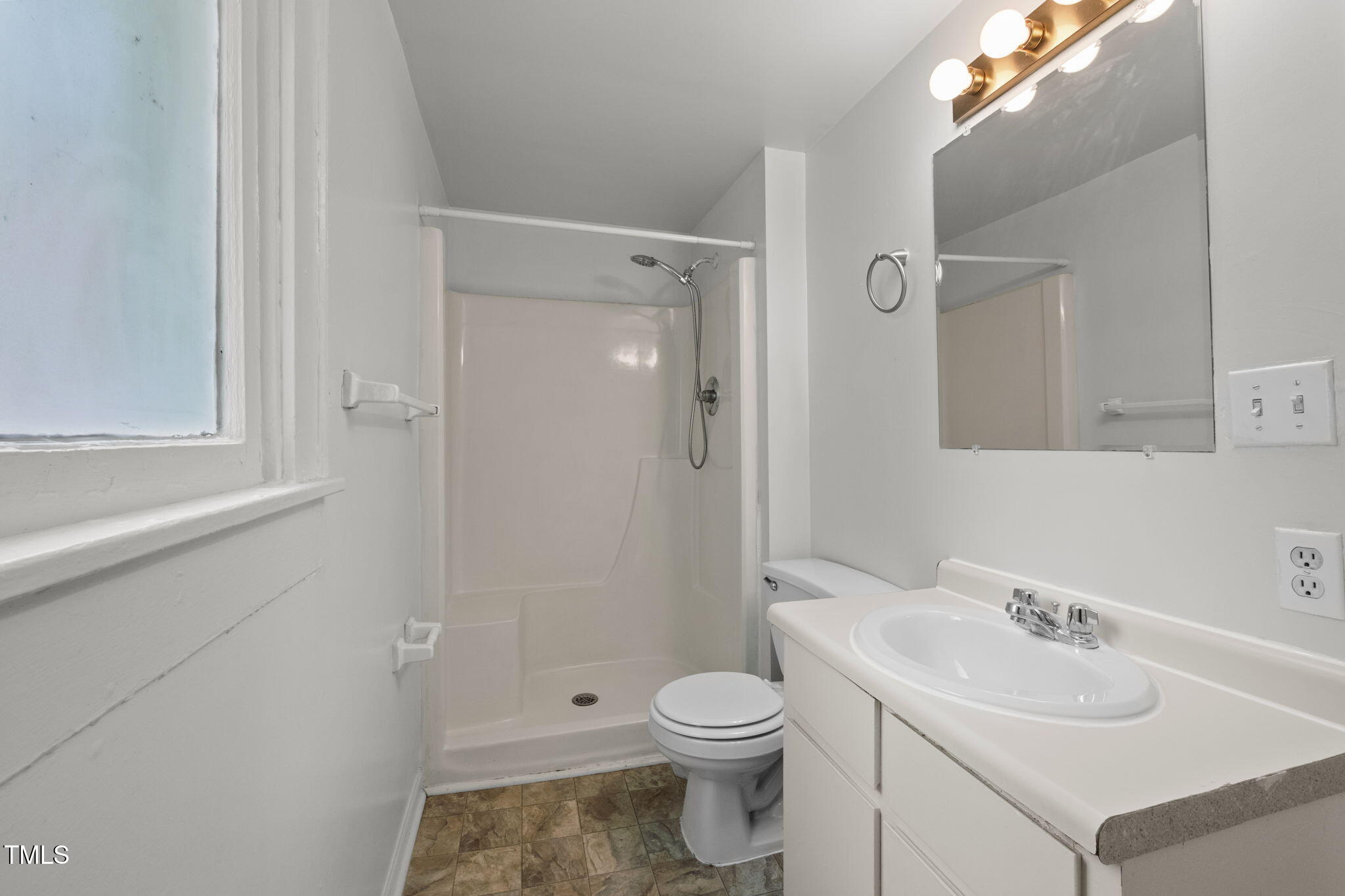 1309 Watts Street Durham, NC 27701 - Photo 10 of 22 Owner's Suite