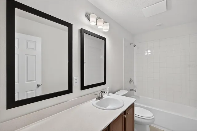 $1,950 | 33 Somerset Avenue, Palm Coast, FL 32137