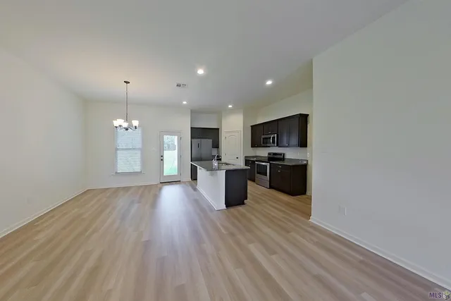 $1,740 | 105 Teddy Lane, Lafayette, LA 70507