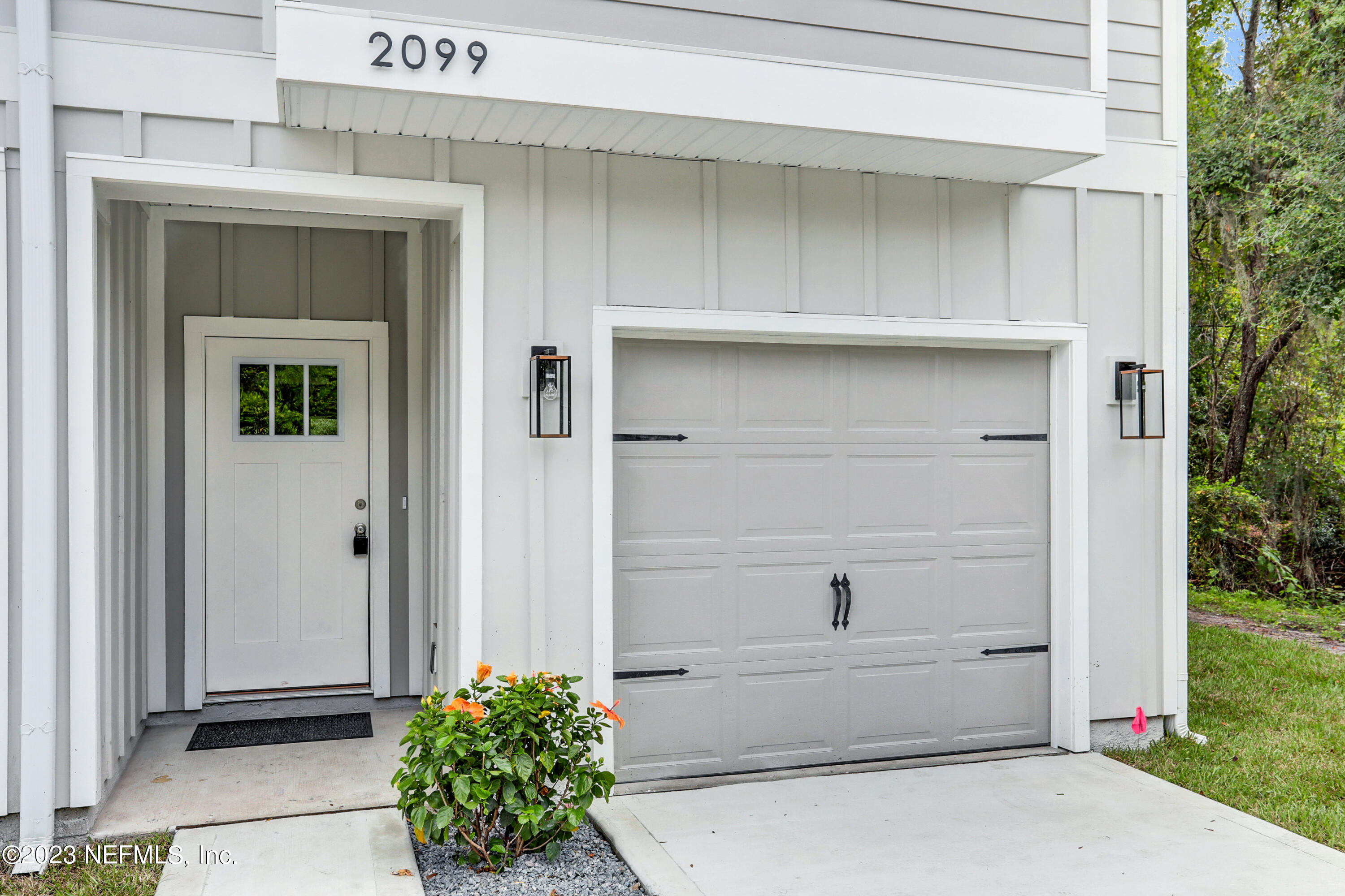 2107 Alley Road Jacksonville, FL 32233 - Photo 2 of 30 Front