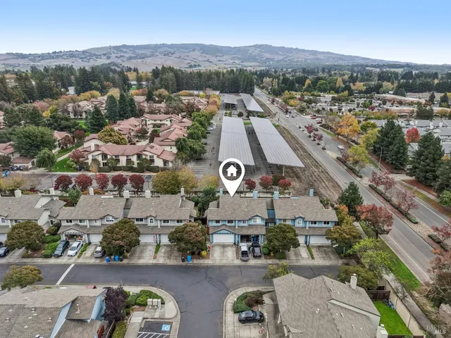 $595,000 | 31 Regents Circle, Rohnert Park, CA 94928