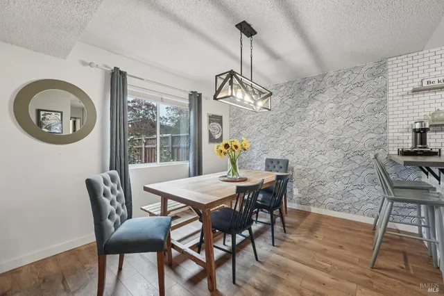 $595,000 | 31 Regents Circle, Rohnert Park, CA 94928