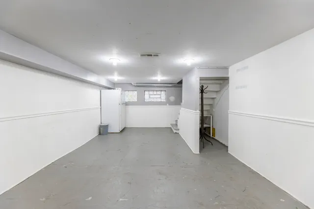 $300,000 | 923 Manchester Avenue, Westchester, IL 60154