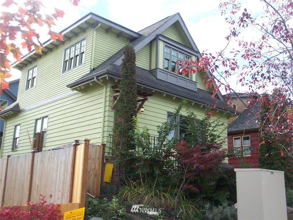 1909 North 35th Street Seattle, WA 98103 - Photo 1 of 9 Gallery Image 1
