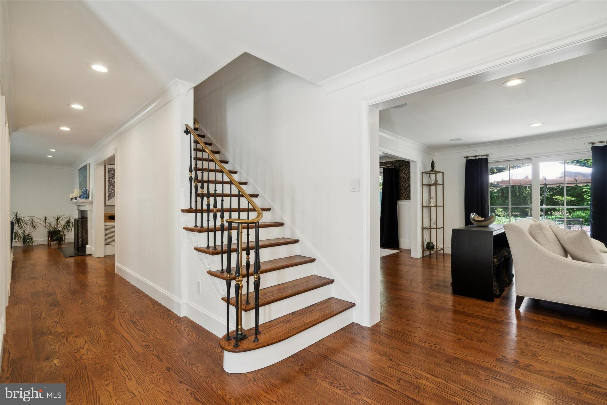 302 Valley Place Wayne, PA 19087 - Photo 8 of 68 Gallery Image 8