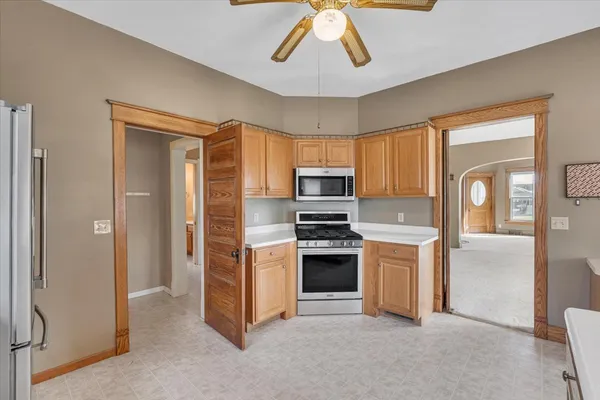 $168,000 | 304 Walnut Street, New Windsor, IL 61465