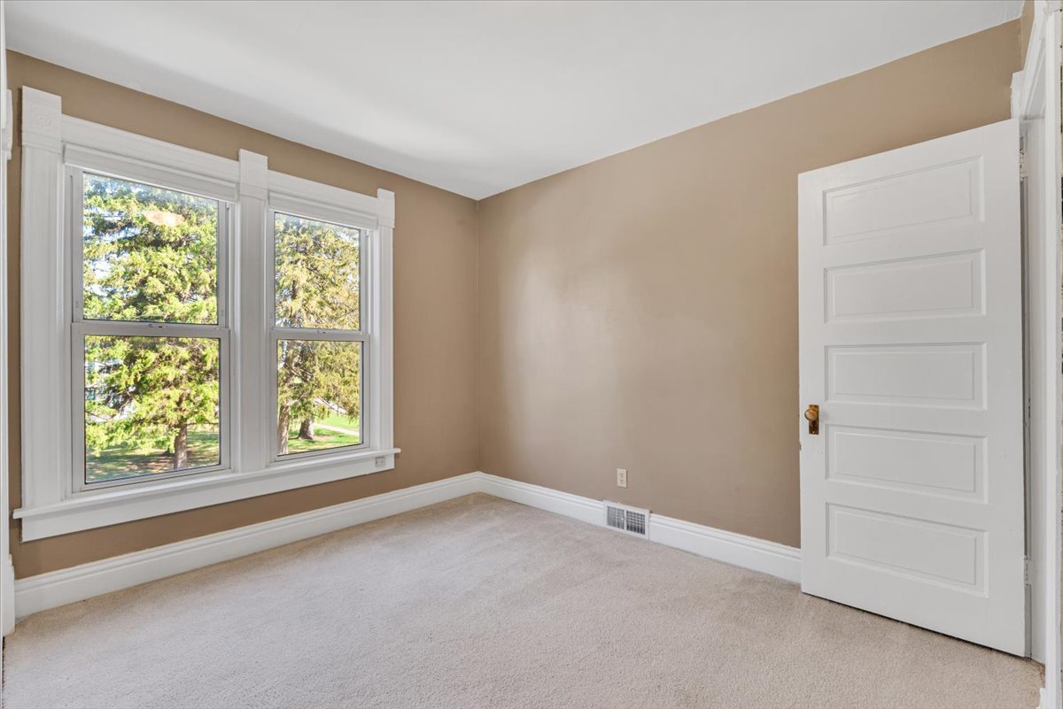 304 Walnut Street New Windsor, IL 61465 - Photo 36 of 44