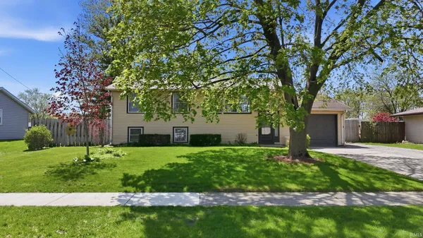 $249,900 | 1412 Berwick Lane, New Haven, IN 46774