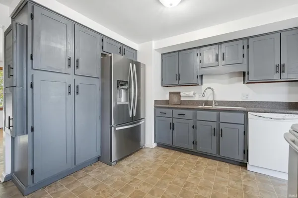 $249,900 | 1412 Berwick Lane, New Haven, IN 46774
