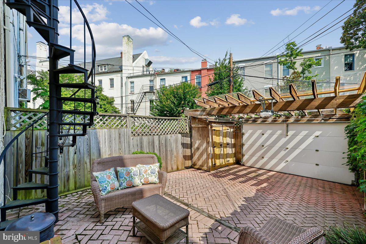 126 E Street Southeast Washington, DC 20003 - Photo 32 of 38
