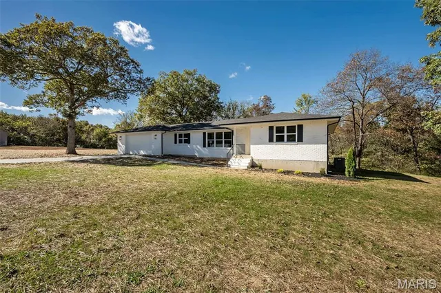 $399,900 | 175 Sydnorville Road, Troy, MO 63379