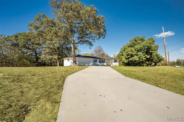 $399,900 | 175 Sydnorville Road, Troy, MO 63379