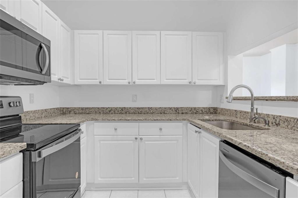 3475 Oak Valley Road Northeast, Unit 650 Atlanta, GA 30326 - Photo 12 of 21