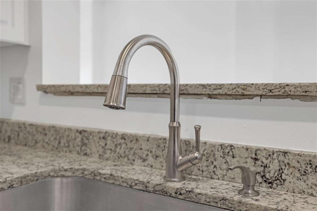 3475 Oak Valley Road Northeast, Unit 650 Atlanta, GA 30326 - Photo 13 of 21