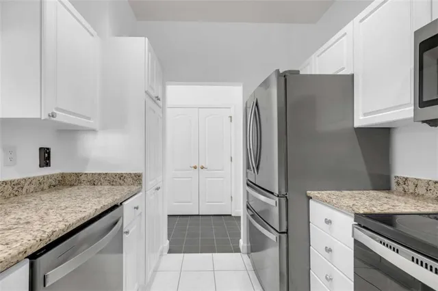 $280,000 | 3475 Oak Valley Road Northeast, Unit 650, Atlanta, GA 30326