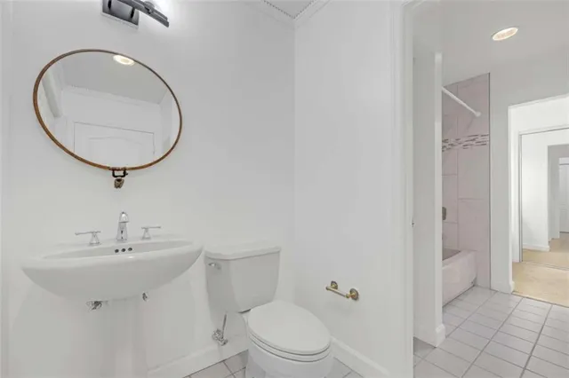 $280,000 | 3475 Oak Valley Road Northeast, Unit 650, Atlanta, GA 30326