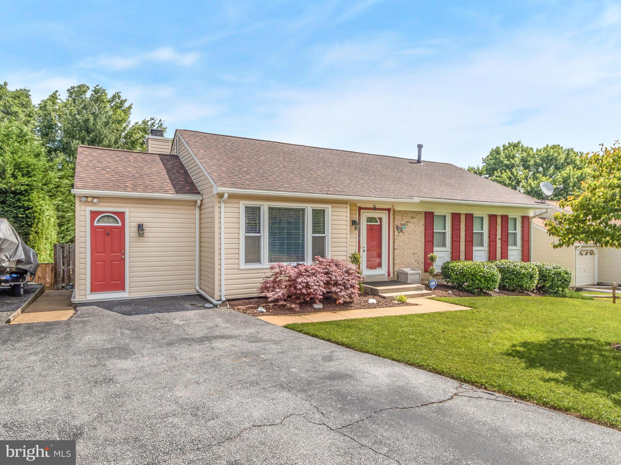 10429 Sweepstakes Road Damascus, MD 20872 - Photo 2 of 30 Gallery Image 2