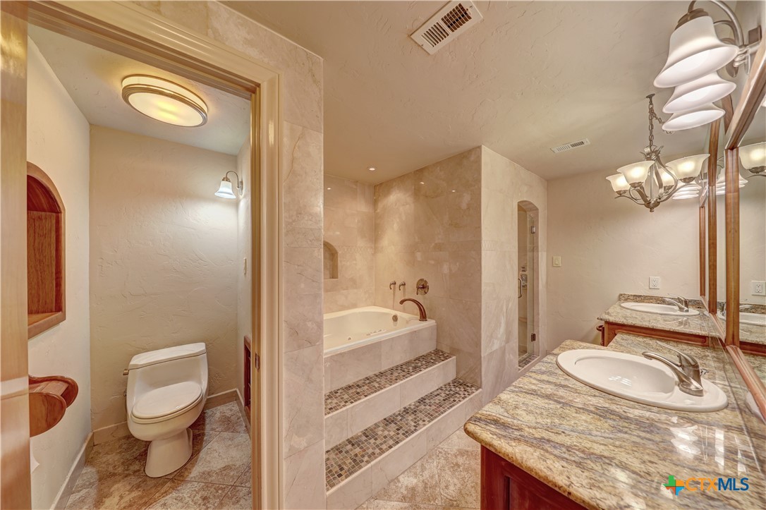 210 Center Point Drive Center Point, TX 78010 - Photo 19 of 44 Primary Bath