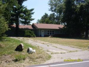 167 East Kuntz Road Hanover, IN 47243 - Photo 2 of 6