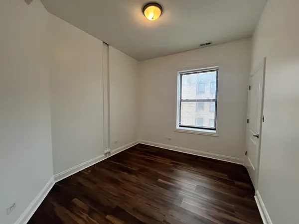 $3,300 | 5172 South Michigan Avenue, Unit 2, Chicago, IL 60615