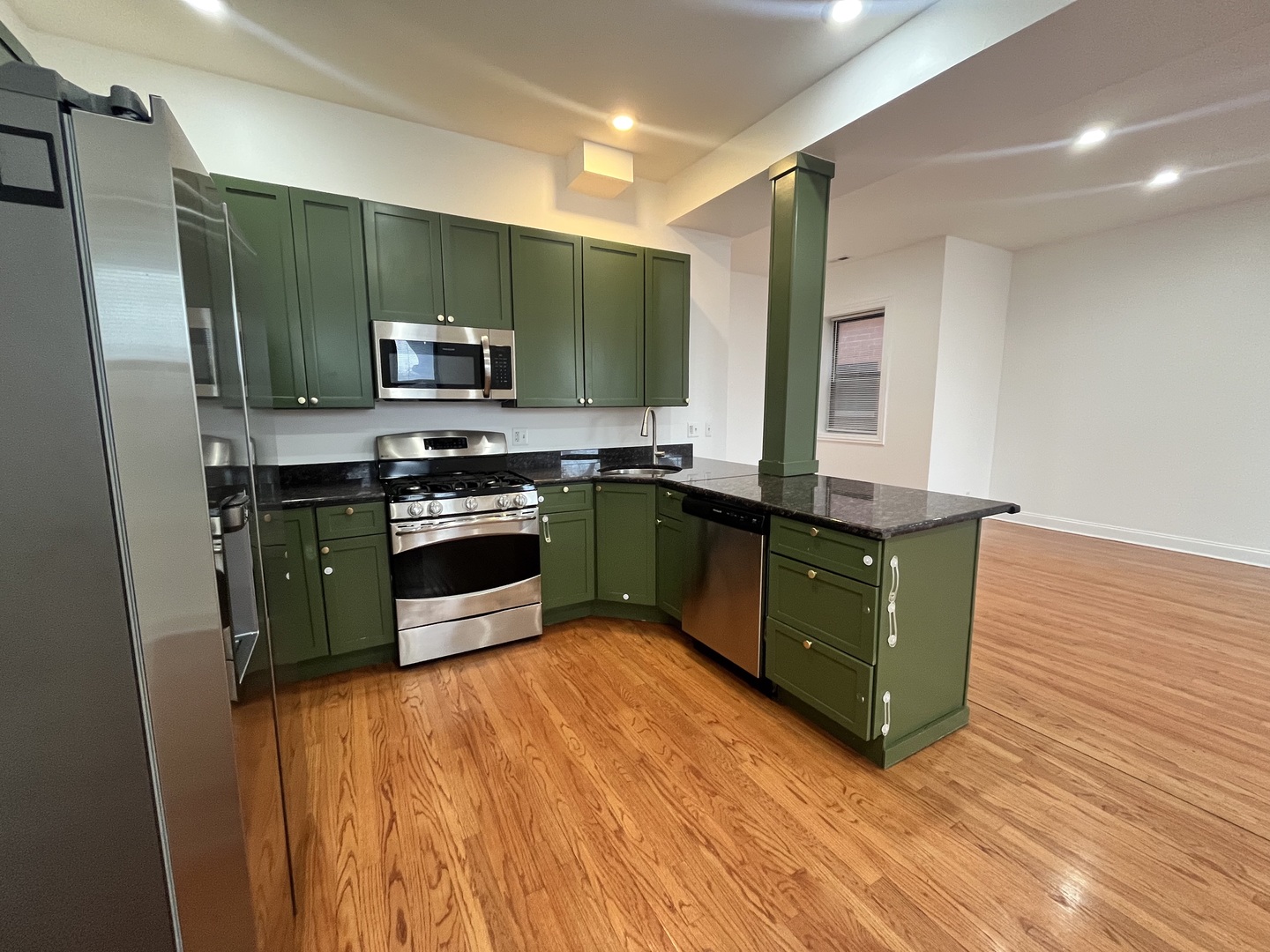 5172 South Michigan Avenue, Unit 2 Chicago, IL 60615 - Photo 4 of 34