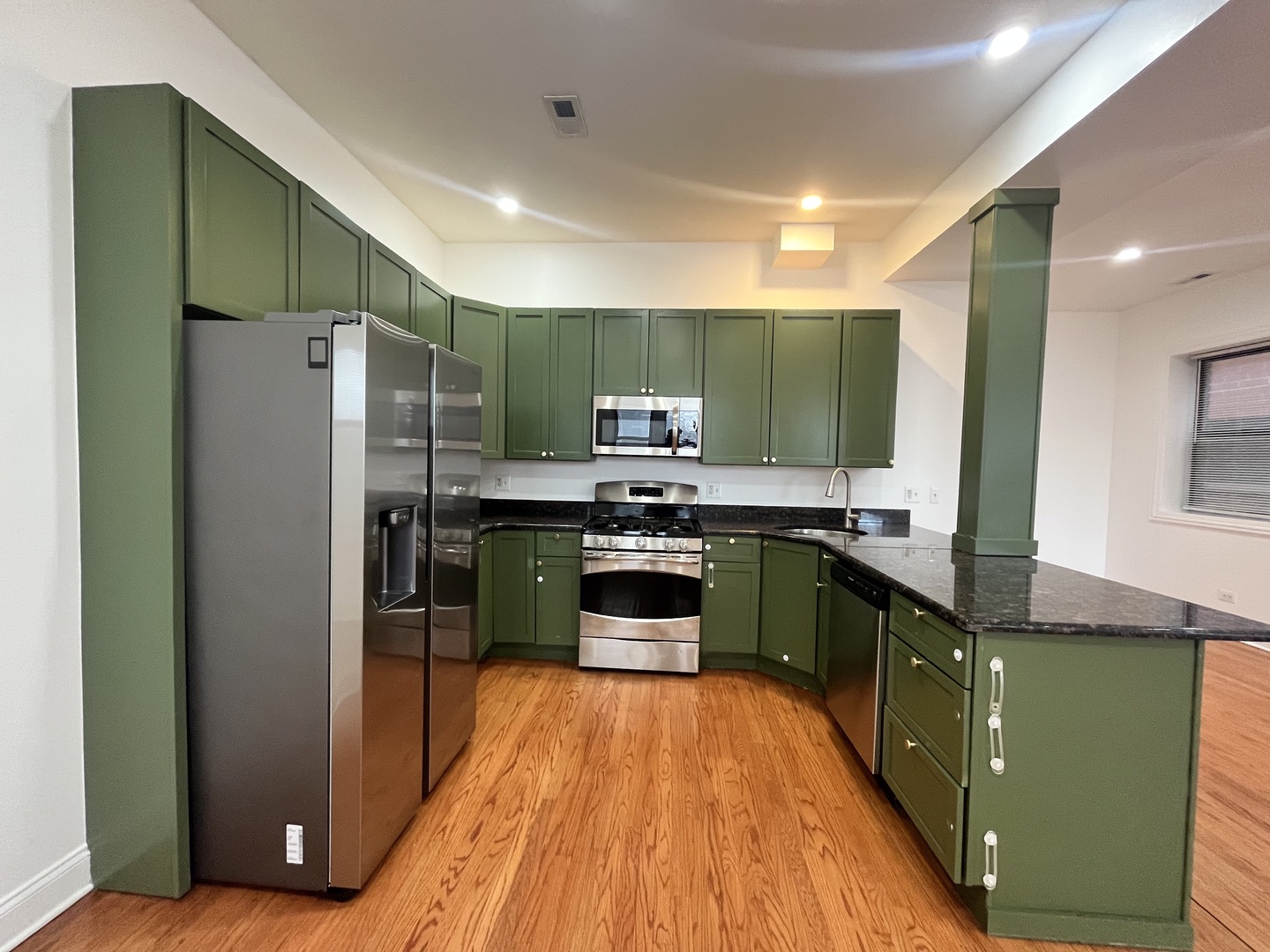 5172 South Michigan Avenue, Unit 2 Chicago, IL 60615 - Photo 5 of 34