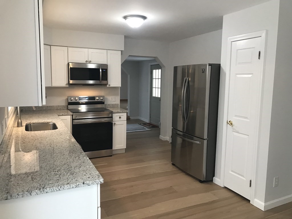 398 Baldwinville Road Templeton, MA 01468 - Photo 5 of 13