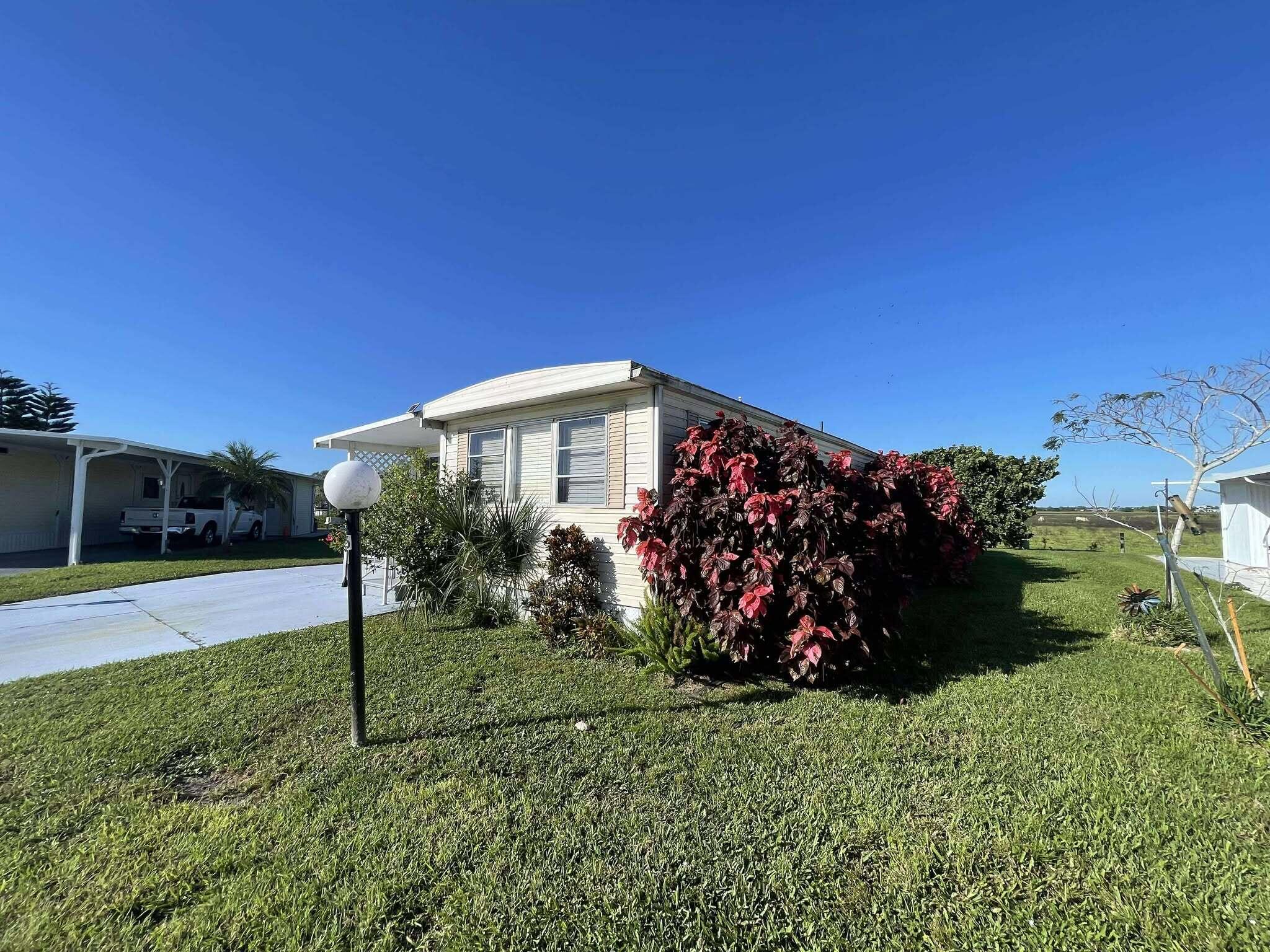 1601 Highway 441, Unit 61 Okeechobee, FL 34974 - Photo 2 of 35 575369127_831706816310855_44934745618260