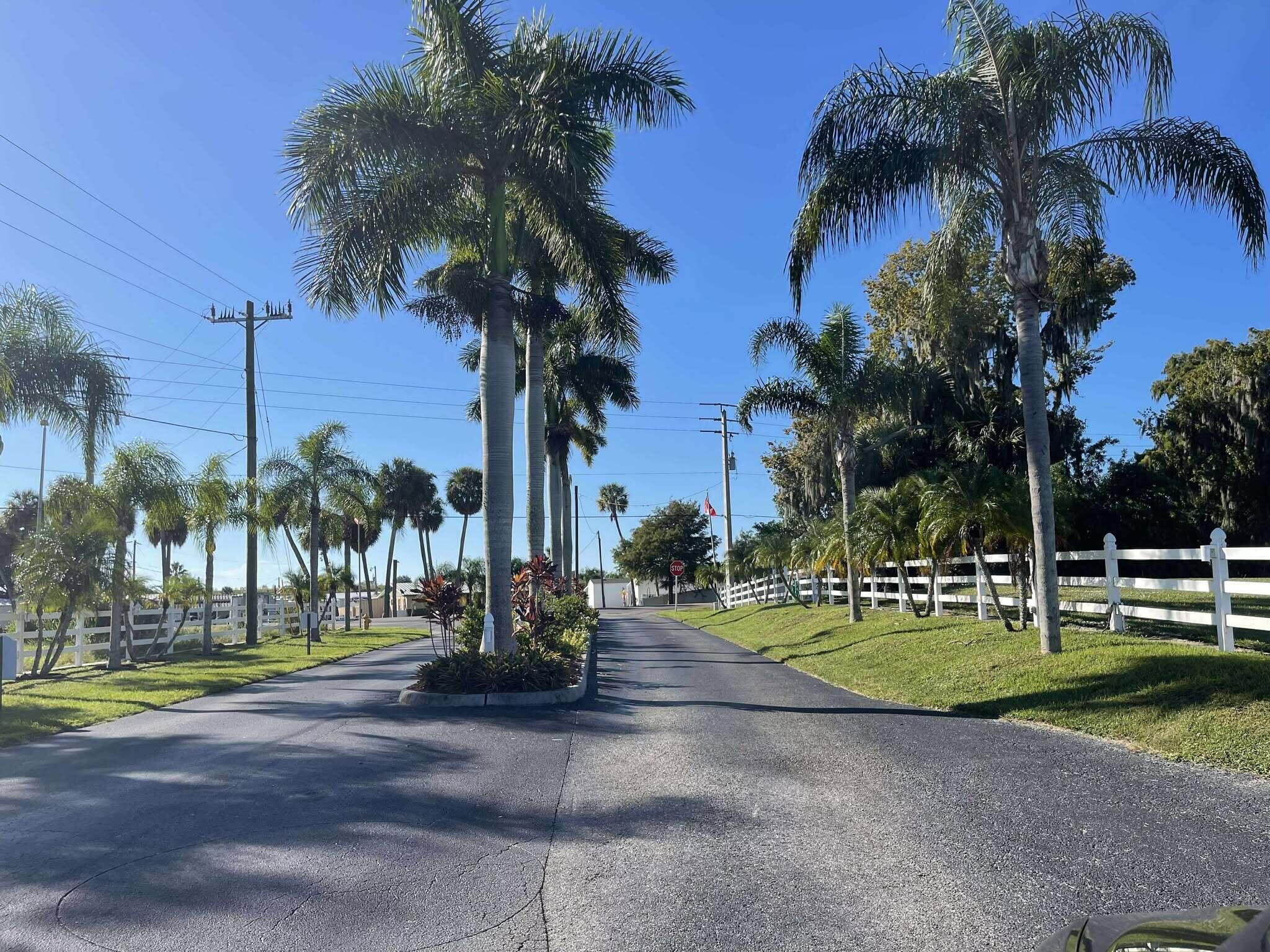 1601 Highway 441, Unit 61 Okeechobee, FL 34974 - Photo 23 of 35 575580491_1843301193245620_4096710358103