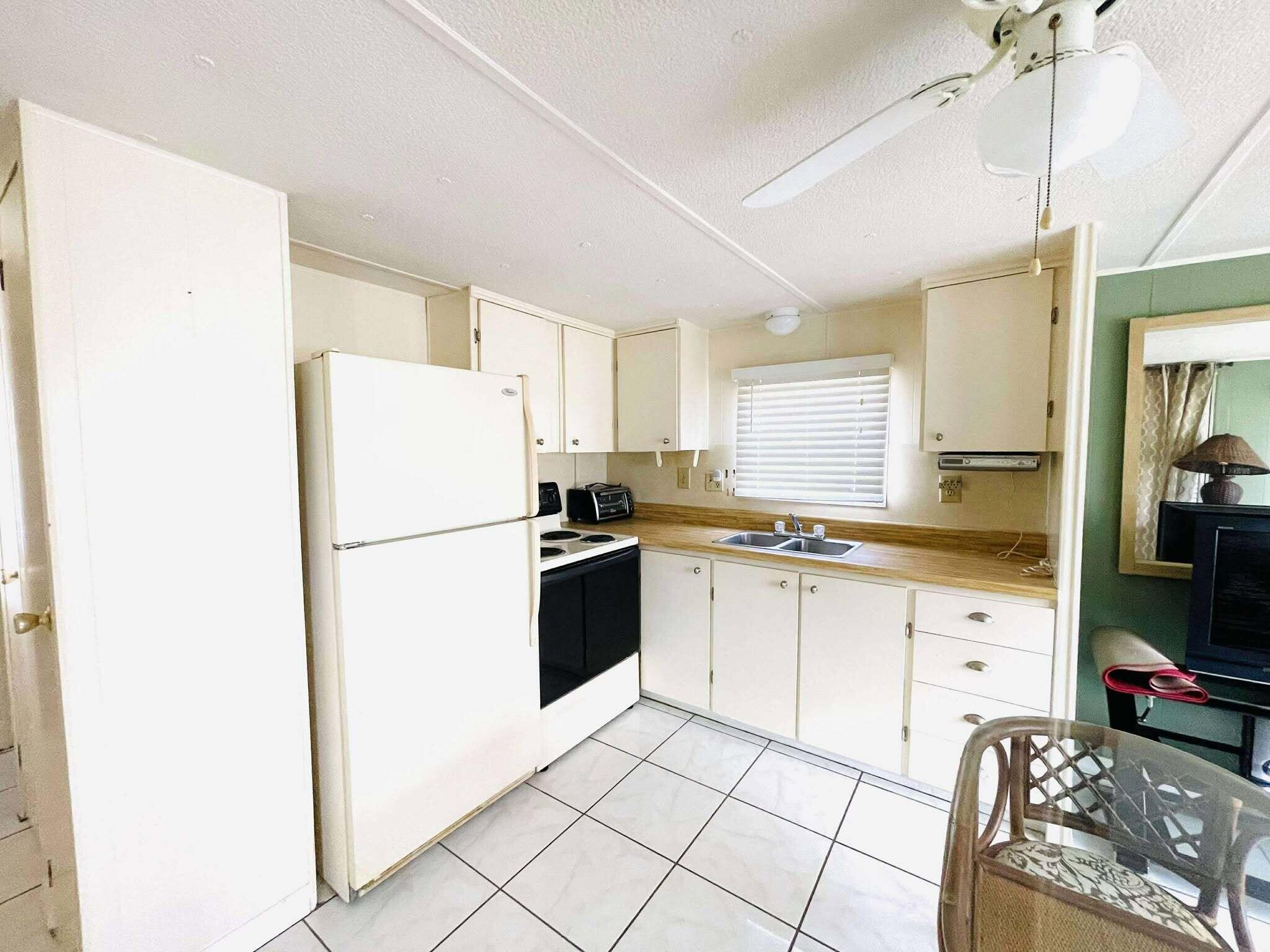 1601 Highway 441, Unit 61 Okeechobee, FL 34974 - Photo 4 of 35 575958429_1535808187762476_1430537125747