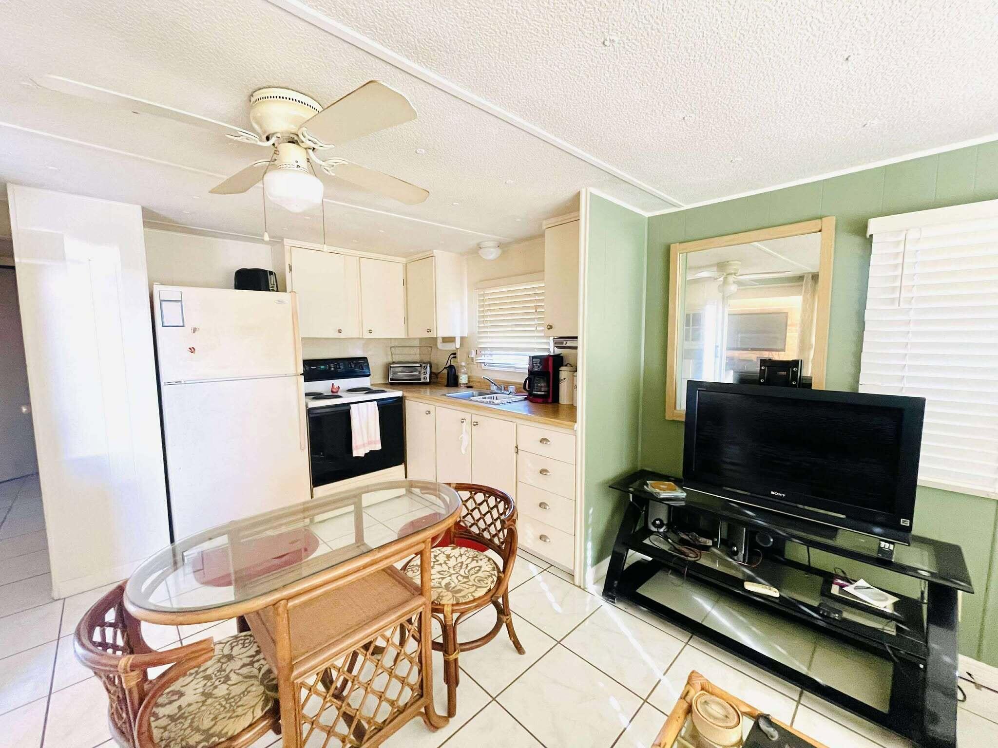 1601 Highway 441, Unit 61 Okeechobee, FL 34974 - Photo 8 of 35 575640807_834560025966359_73924515253915