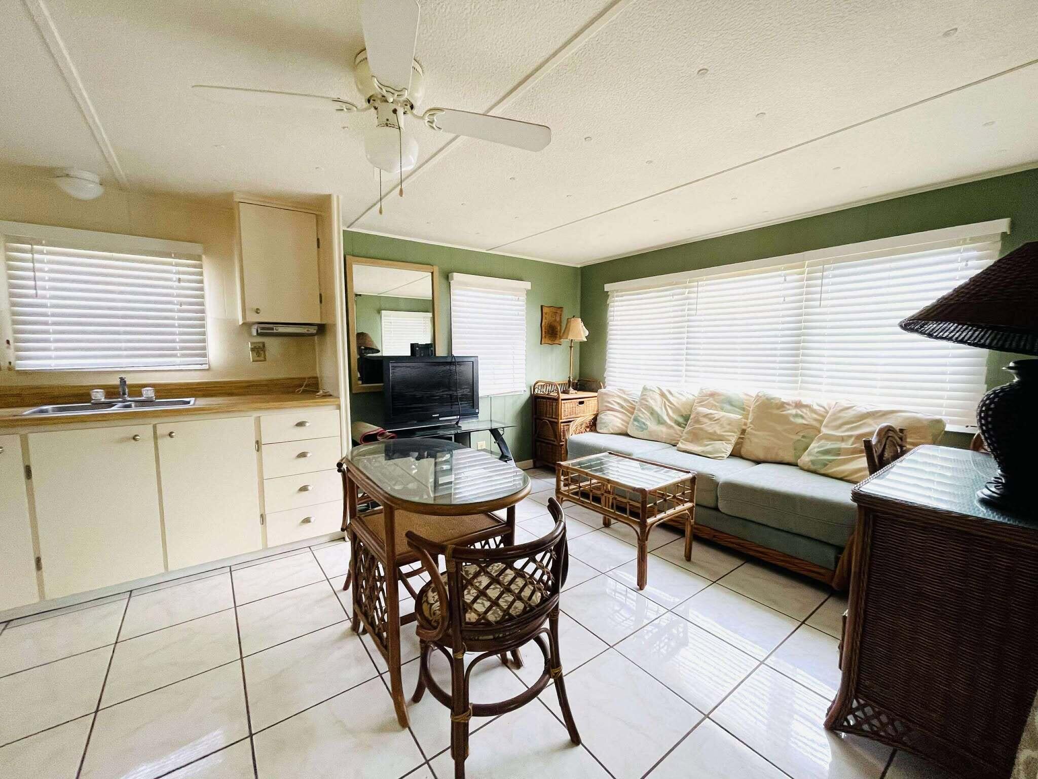 1601 Highway 441, Unit 61 Okeechobee, FL 34974 - Photo 9 of 35 574990902_2079893789508245_2003925768338