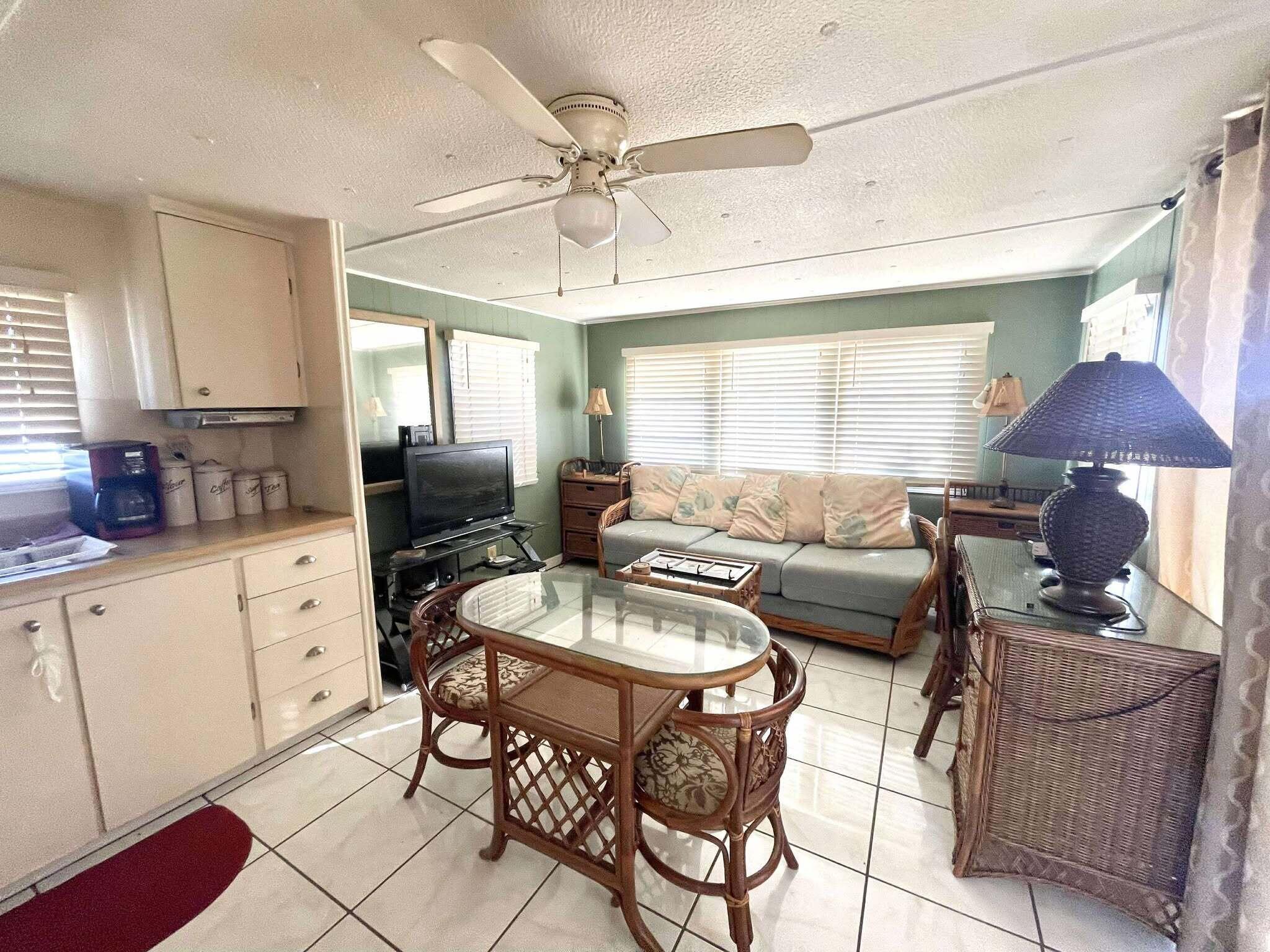 1601 Highway 441, Unit 61 Okeechobee, FL 34974 - Photo 10 of 35 575458801_1337261054444431_8919364074119