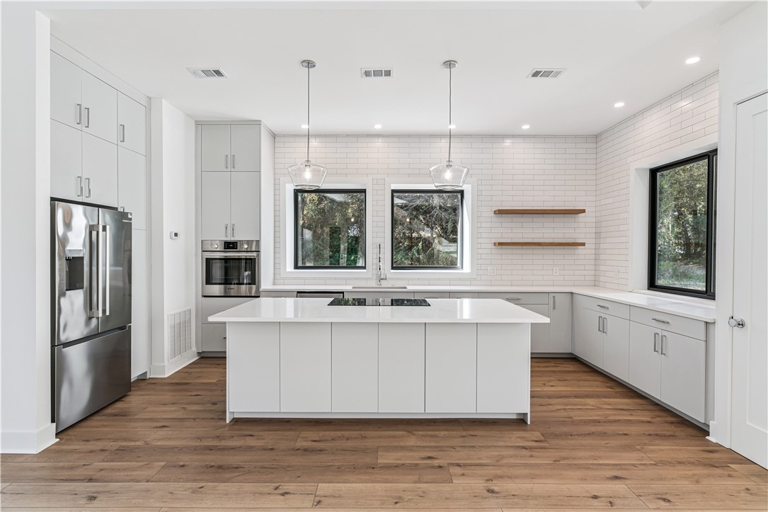 112 Rosa Dorsey Ln Street St. Simons Island, GA 31522 - Photo 13 of 44