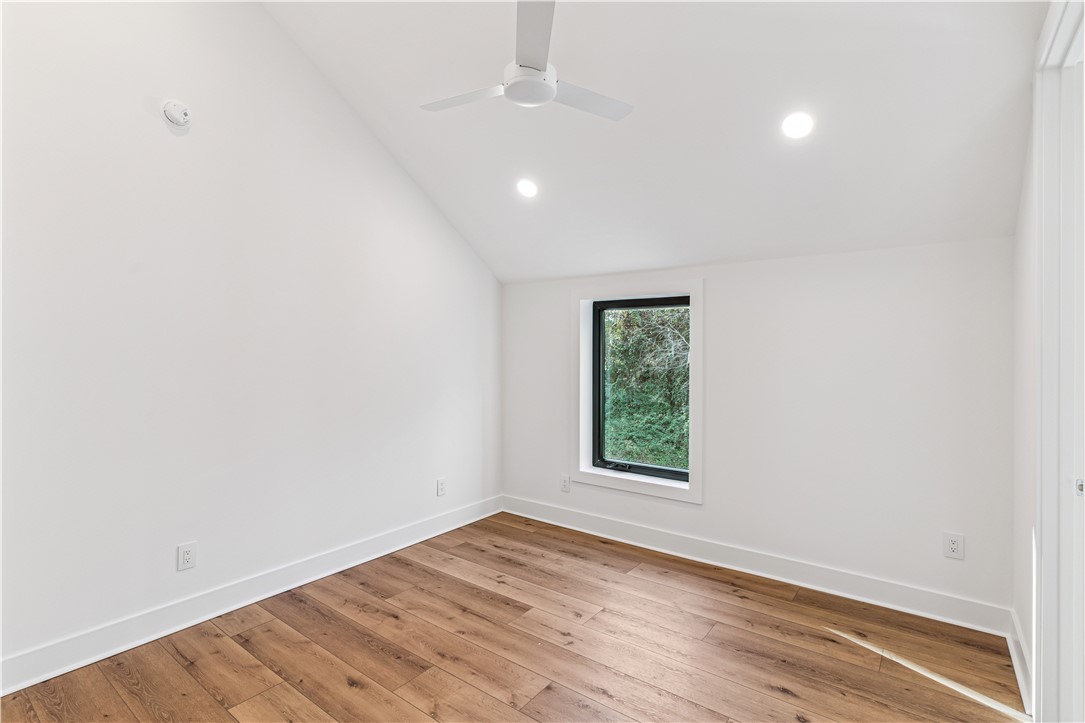 112 Rosa Dorsey Ln Street St. Simons Island, GA 31522 - Photo 42 of 44 Guest bedroom 2