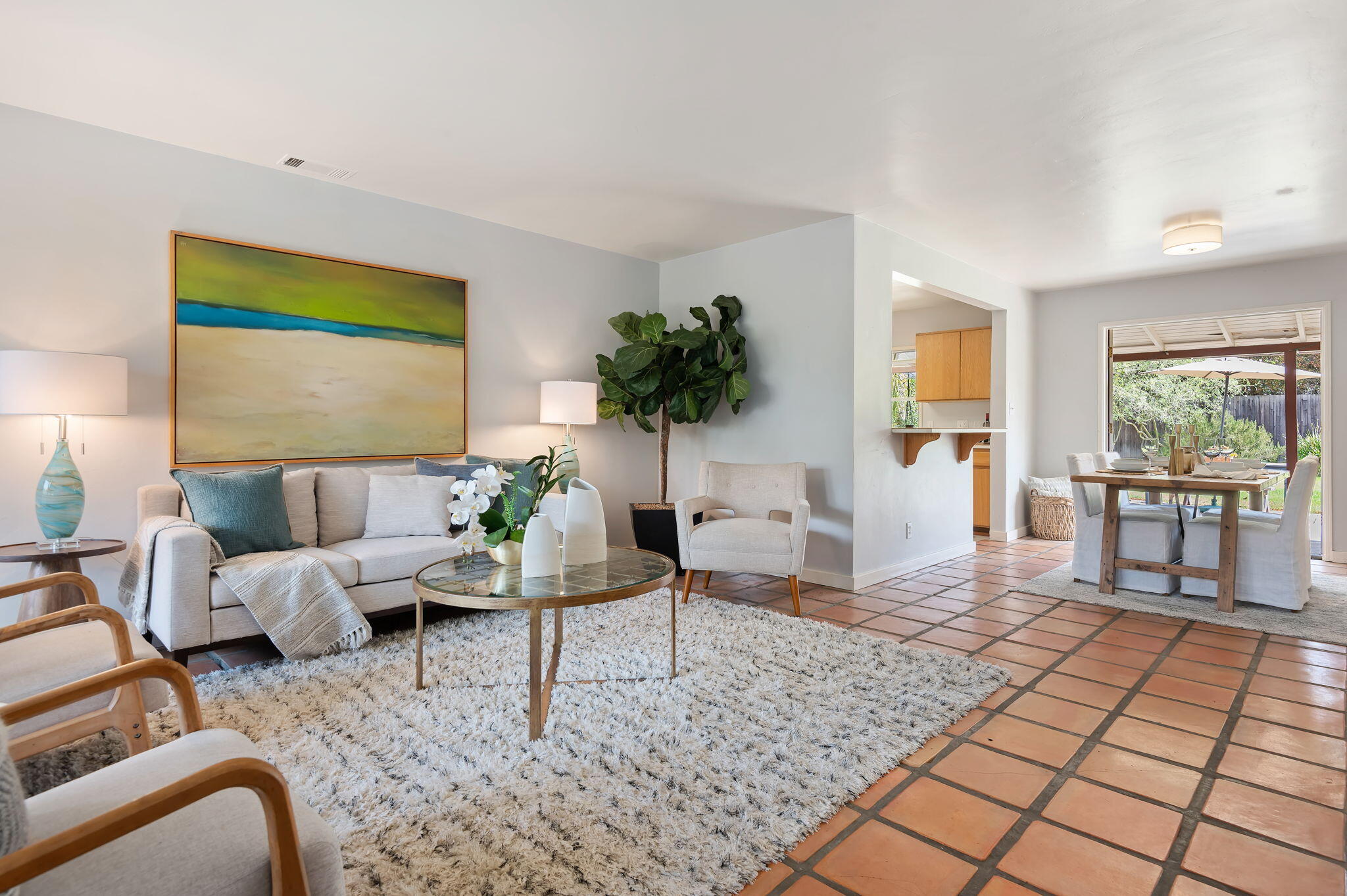 234 Cooper Road Santa Barbara, CA 93109 - Photo 5 of 23 a living room with furniture