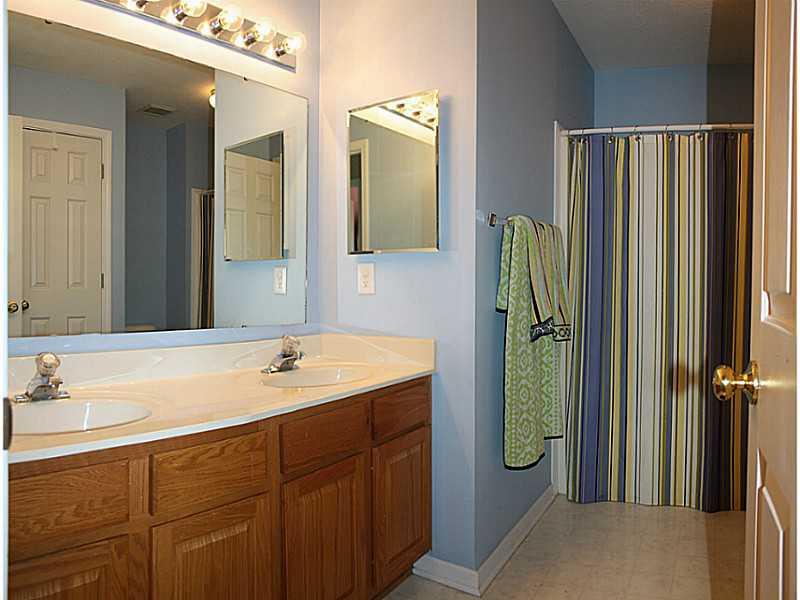 8327 Carloway Road Indianapolis, IN 46236 - Photo 17 of 23 Gallery Image 17