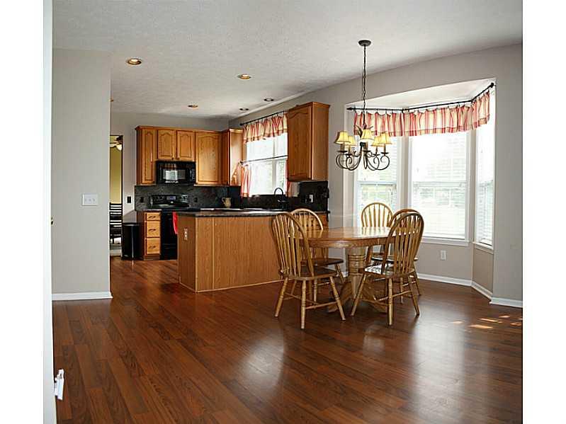 8327 Carloway Road Indianapolis, IN 46236 - Photo 7 of 23 Gallery Image 7