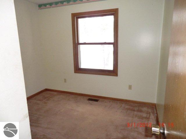 1345 North Keystone Road Traverse City, MI 49696 - Photo 8 of 24 1733662-7.JPG